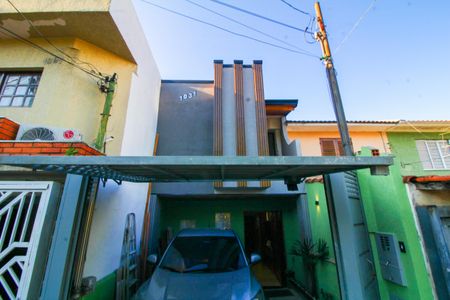 Casa à venda com 116m², 2 quartos e 1 vagaGaragem - Fachada