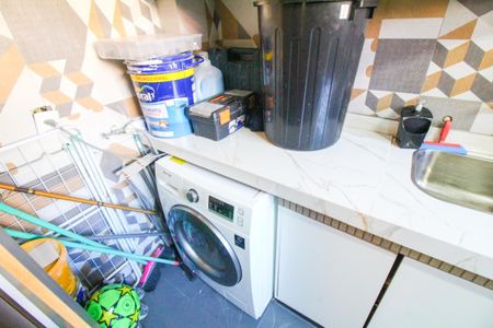 Casa à venda com 116m², 2 quartos e 1 vagaÁrea de Serviço