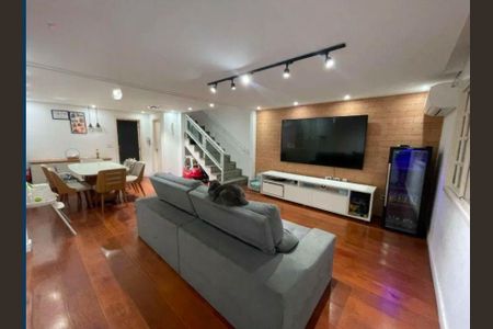 Casa para alugar com 330m², 2 quartos e 3 vagas
