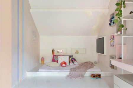 Casa à venda com 319m², 4 quartos e 6 vagas