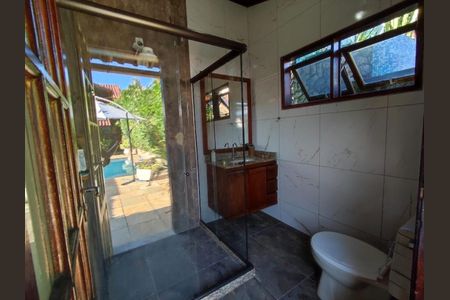 Casa à venda com 319m², 4 quartos e 6 vagas