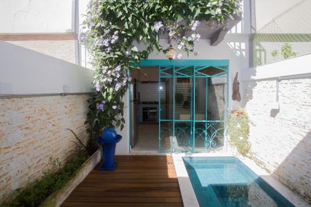 Casa à venda com 110m², 2 quartos e 1 vagaÁrea comum