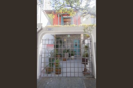 Casa à venda com 110m², 2 quartos e 1 vagaFachada