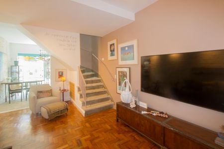 Casa à venda com 110m², 2 quartos e 1 vagaSala