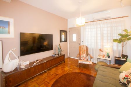 Casa à venda com 110m², 2 quartos e 1 vagaSala