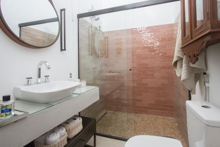 Casa à venda com 110m², 2 quartos e 1 vagaBanheiro