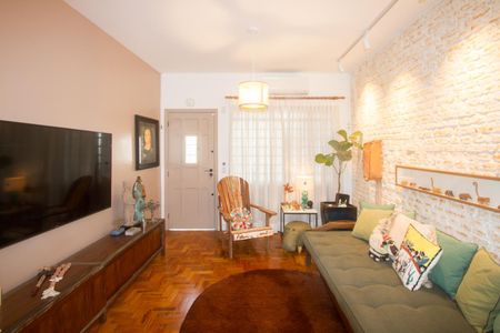 Casa à venda com 110m², 2 quartos e 1 vagaSala