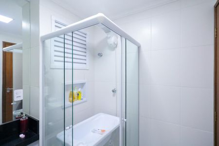 Apartamento à venda com 74m², 2 quartos e 1 vaga Apartamento à venda com 74m², 2 quartos e 1 vagaBanheiro Social