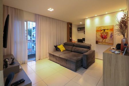 Apartamento à venda com 74m², 2 quartos e 1 vaga Apartamento à venda com 74m², 2 quartos e 1 vagaSala