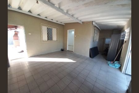 Casa para alugar com 96m², 2 quartos e 1 vaga Casa para alugar com 96m², 2 quartos e 1 vagaGaragem