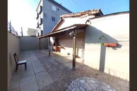 Casa para alugar com 96m², 2 quartos e 1 vaga Casa para alugar com 96m², 2 quartos e 1 vagaQuintal