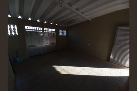 Casa para alugar com 96m², 2 quartos e 1 vaga Casa para alugar com 96m², 2 quartos e 1 vagaGaragem