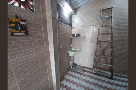 Casa para alugar com 96m², 2 quartos e 1 vaga Casa para alugar com 96m², 2 quartos e 1 vagaÁrea de Serviço