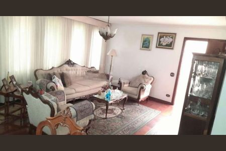 Casa para alugar com 250m², 3 quartos e 2 vagas