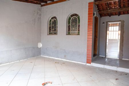 Casa à venda com 90m², 2 quartos e 2 vagas Casa à venda com 90m², 2 quartos e 2 vagasGaragem