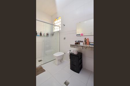 Casa à venda com 360m², 5 quartos e 4 vagasBanheiro Banheiro Social 2