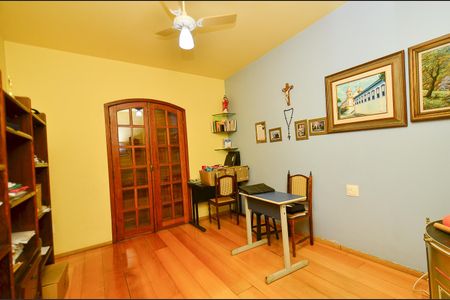 Casa à venda com 360m², 5 quartos e 4 vagasQuarto 3