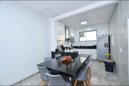 Casa à venda com 360m², 5 quartos e 4 vagasCozinha