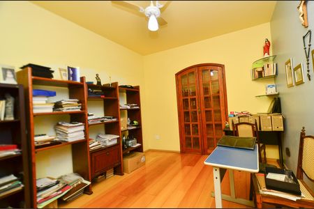 Casa à venda com 360m², 5 quartos e 4 vagasQuarto 3