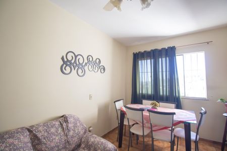 Apartamento para alugar com 76m², 2 quartos e 1 vagaSala