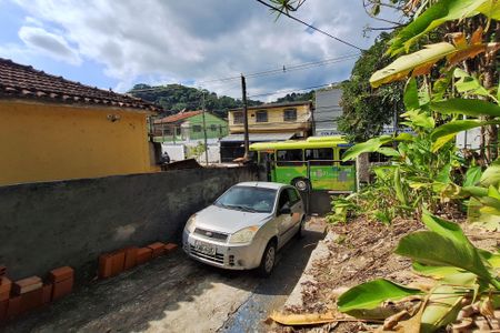 Casa à venda com 150m², 4 quartos e 2 vagasQuintal