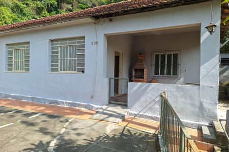 Casa à venda com 150m², 4 quartos e 2 vagasQuintal