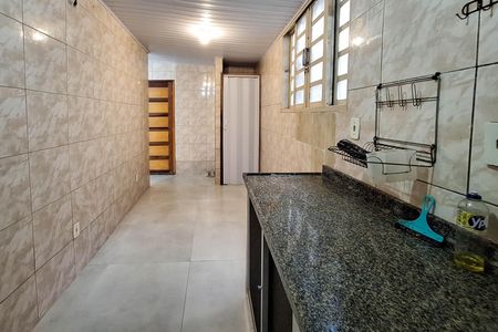 Casa à venda com 150m², 4 quartos e 2 vagasCozinha