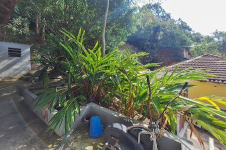 Casa à venda com 150m², 4 quartos e 2 vagasQuintal