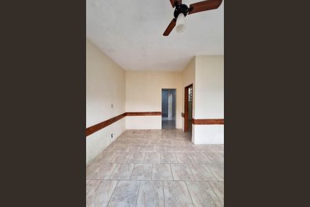 Casa à venda com 150m², 4 quartos e 2 vagasSala