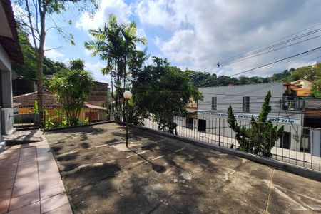 Casa à venda com 150m², 4 quartos e 2 vagasQuintal