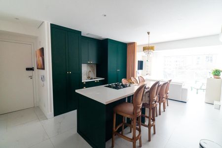 Apartamento à venda com 68m², 2 quartos e 1 vaga Apartamento à venda com 68m², 2 quartos e 1 vagaCozinha e Área de Serviço