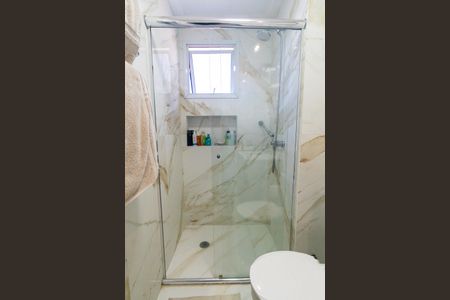 Apartamento à venda com 68m², 2 quartos e 1 vaga Apartamento à venda com 68m², 2 quartos e 1 vagaBanheiro da Suíte Detalhe