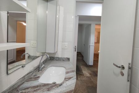 Apartamento à venda com 115m², 3 quartos e 1 vagaBanheiro Social