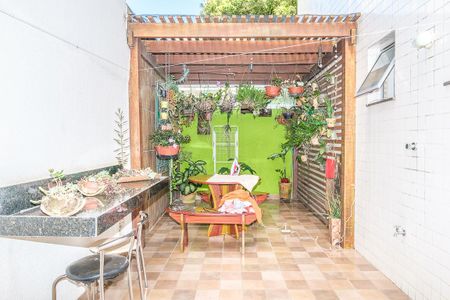 Apartamento à venda com 178m², 3 quartos e 2 vagasÁrea Externa