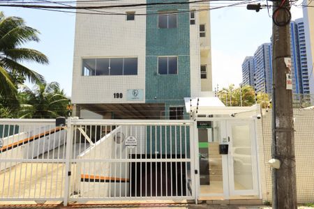 Apartamento para alugar com 42m², 1 quarto e 1 vagaFachada e portaria