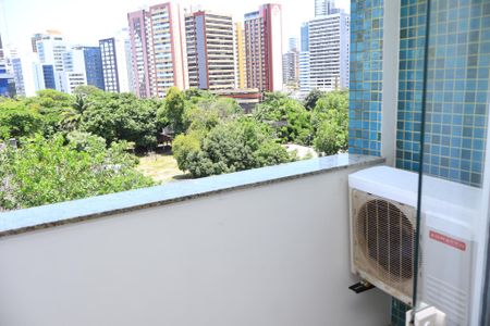 Varanda da Sala de apartamento para alugar com 1 quarto, 42m² em Stiep, Salvador