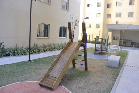 Apartamento para alugar com 32m², 2 quartos e sem vagaÁrea comum - Playground