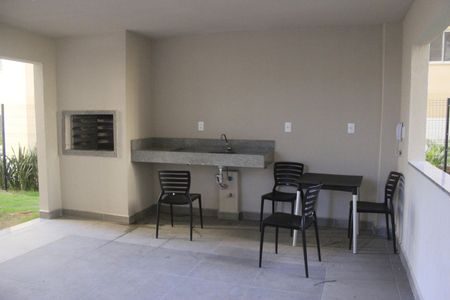 Apartamento para alugar com 32m², 2 quartos e sem vagaÁrea comum - Churrasqueira