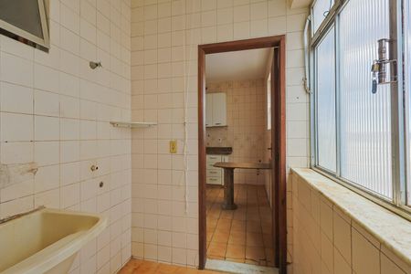 Apartamento para alugar com 90m², 3 quartos e 1 vagaÁrea de Serviço