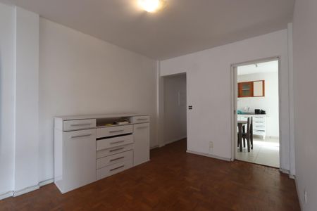 Apartamento à venda com 92m², 2 quartos e sem vagaSala