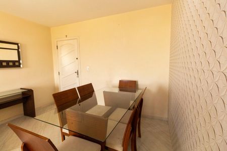 Apartamento à venda com 78m², 2 quartos e 1 vagaSala