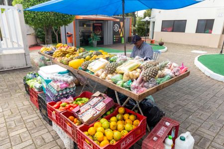 Apartamento à venda com 78m², 2 quartos e 1 vagaFeira