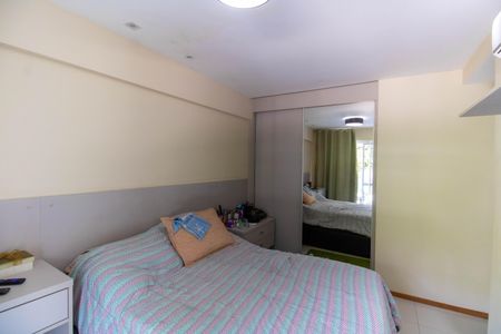 Apartamento à venda com 99m², 3 quartos e 2 vagasSuíte