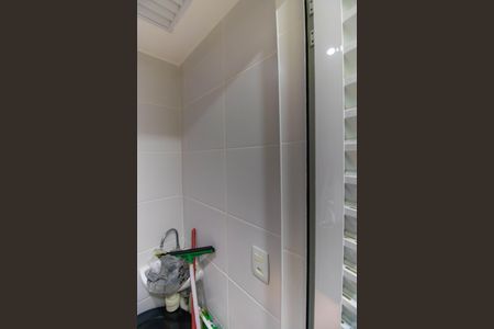 Apartamento à venda com 99m², 3 quartos e 2 vagasBanheiro de serviço