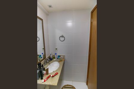 Apartamento à venda com 99m², 3 quartos e 2 vagasBanheiro Social