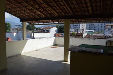 Casa de condomínio à venda com 223m², 3 quartos e 2 vagasTerraço