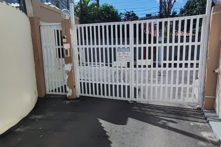 Casa de condomínio à venda com 223m², 3 quartos e 2 vagasPortaria