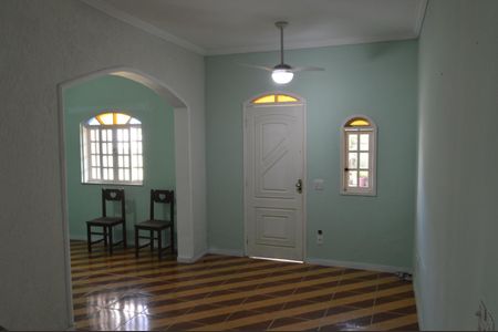 Casa de condomínio à venda com 223m², 3 quartos e 2 vagasSala 1