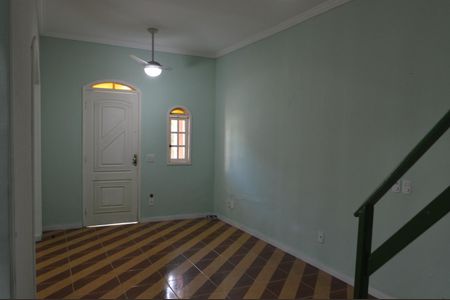 Casa de condomínio à venda com 223m², 3 quartos e 2 vagasSala 1