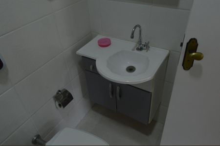 Casa de condomínio à venda com 223m², 3 quartos e 2 vagasBanheiro da Suíte 2